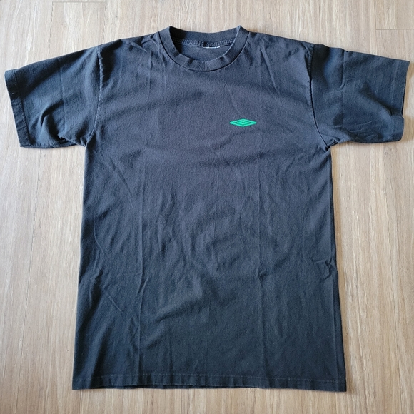 Umbro t-shirt - Picture 2 of 3